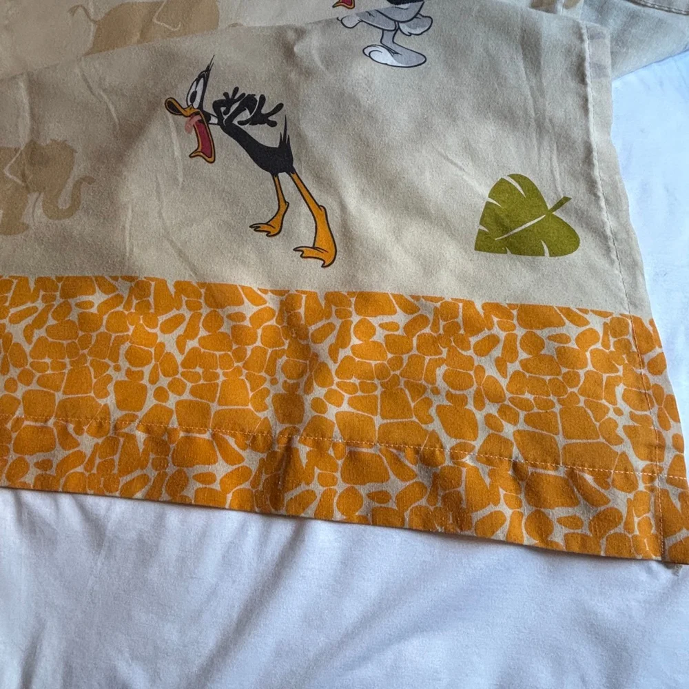 Vintage Looney Tunes Double Flat Sheet Brown Bugs Bunny Tweety Bird Sylvester
